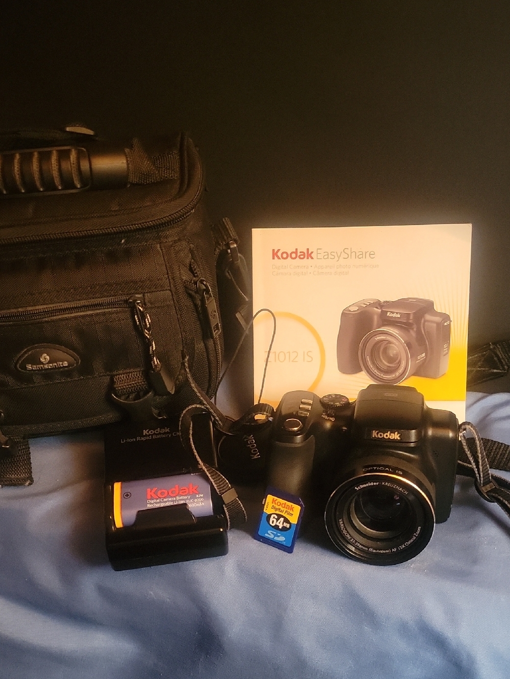 Kodak Black Compact Camera with Black Carrying Case and Charger